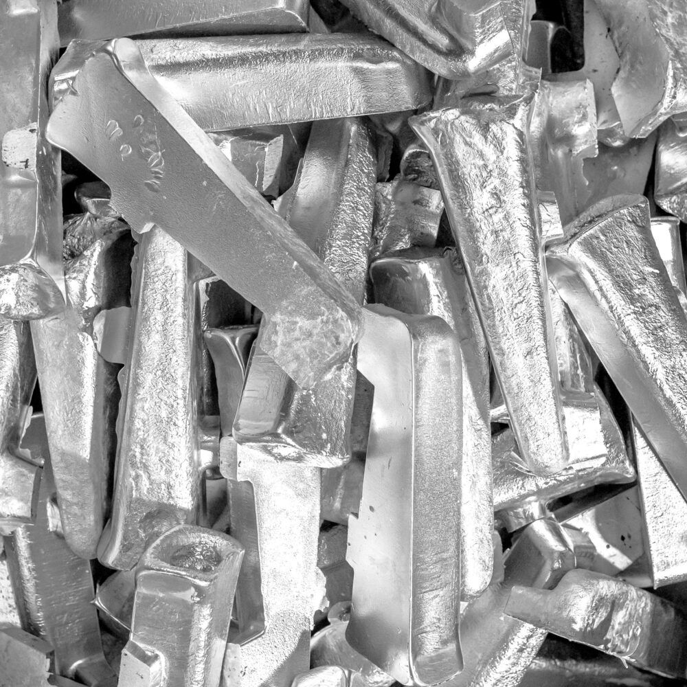 From Au to Pt: A Comprehensive Guide to Gold and Platinum in Modern Times