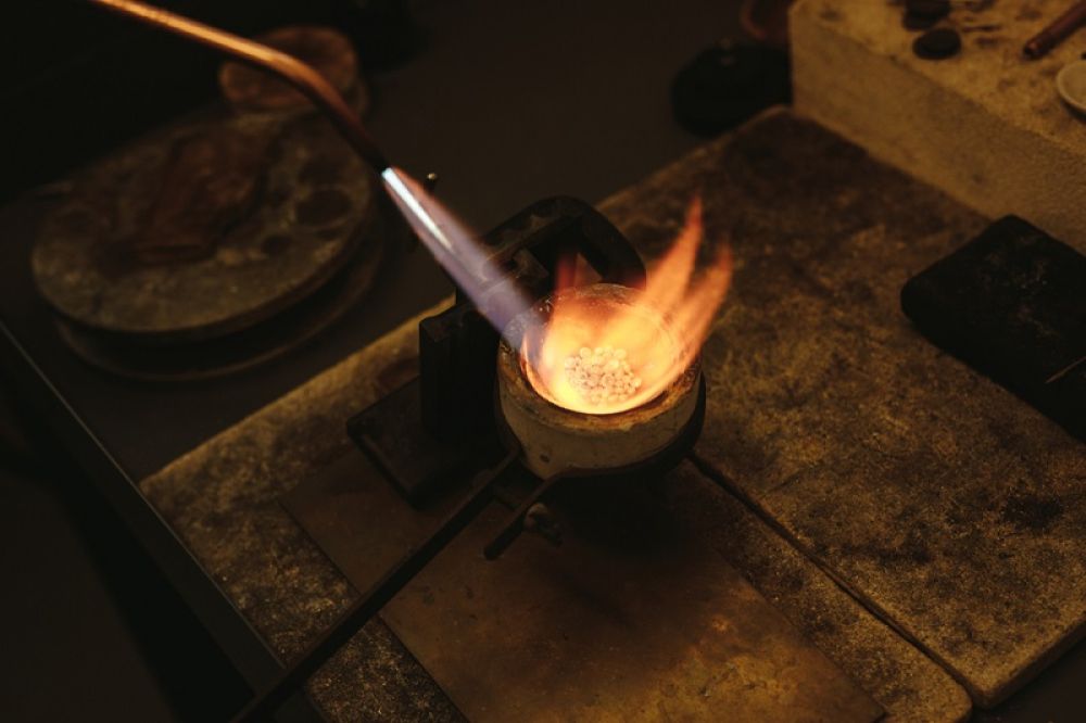 How Do I Melt Down Scrap Gold to Purify It Using Common Materials