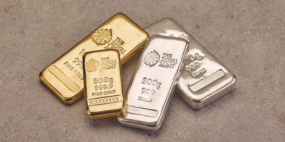 Silver Unveiled: A Comprehensive Guide to Why it's the Perfect Gateway to Bullion Investment with Silver Gold Bull