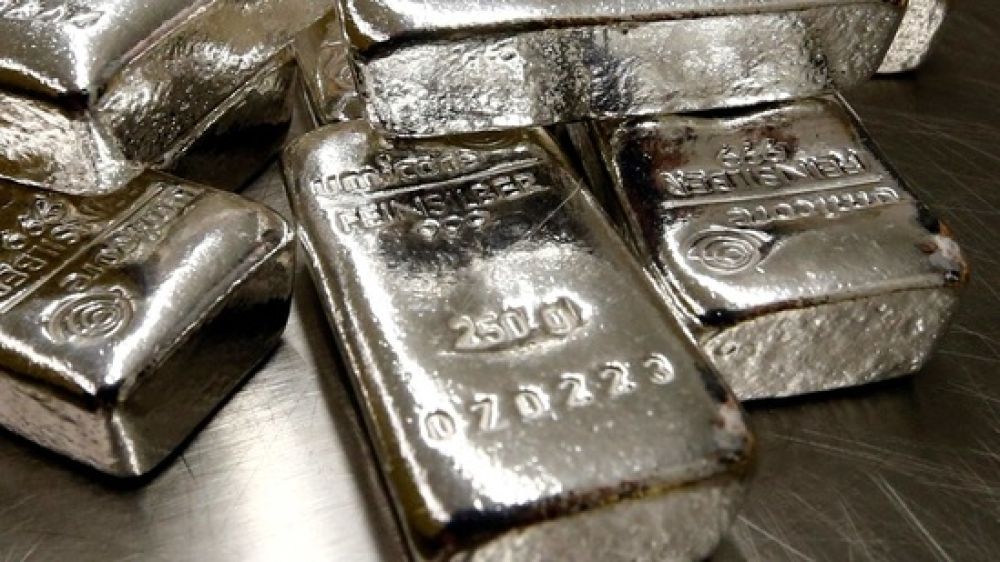 Understanding the Silver Short Squeeze: Implications for Dealers